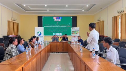 Kon Mom District Authorities Encourage Lomphat REDD+ Scholarship Recipients to Pursue Their Education